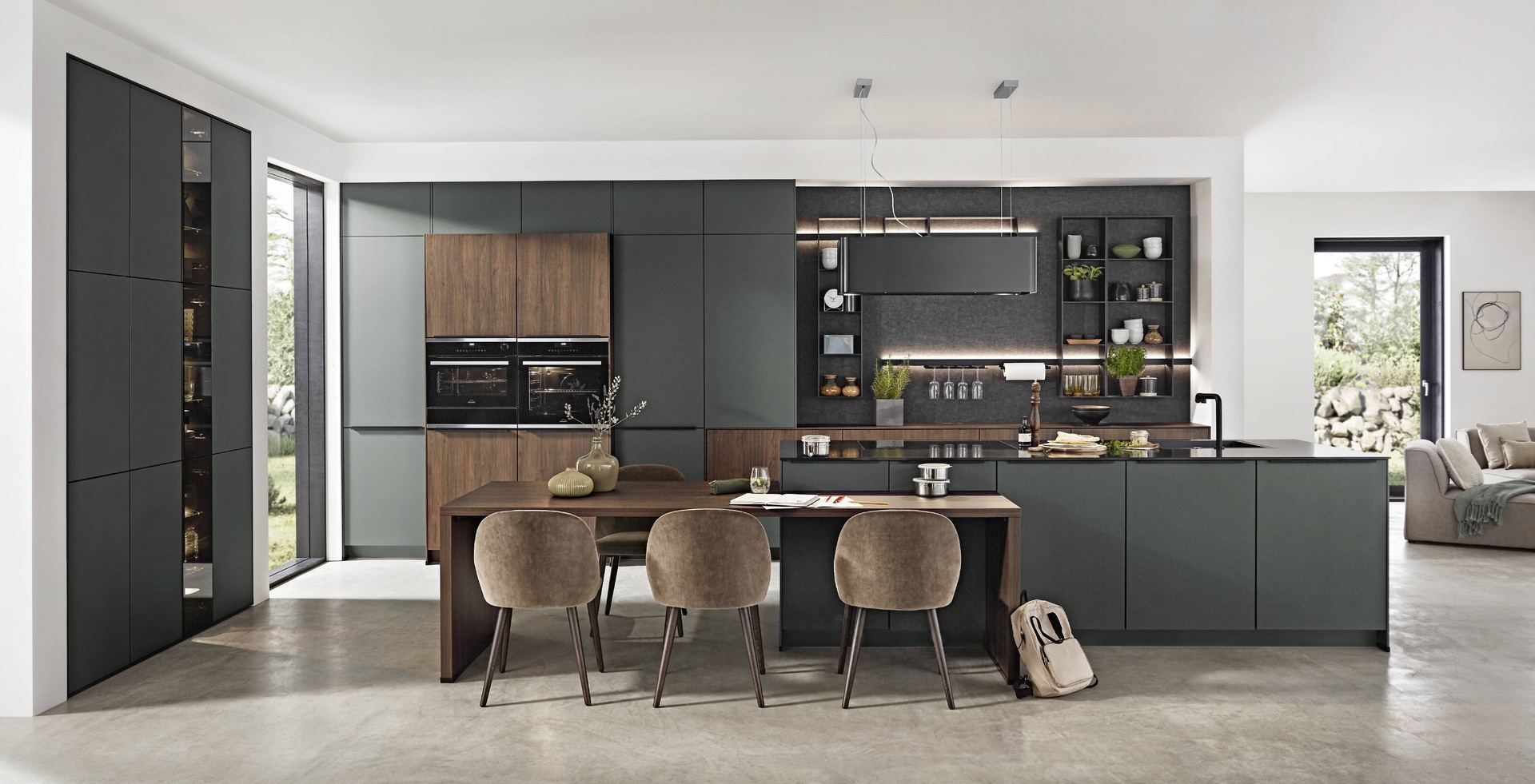 Zöld konyha tömör fa fronttal és fogantyúval